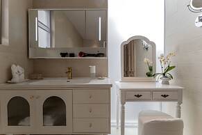 Dali Nest Secret Garden Lake View Inn