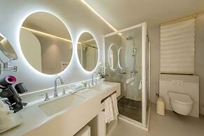 Dali Nest Secret Garden Lake View Inn