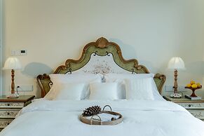 Dali Nest Secret Garden Lake View Inn