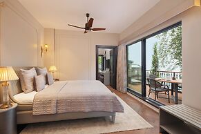 Amaraya by Larisa Nanital