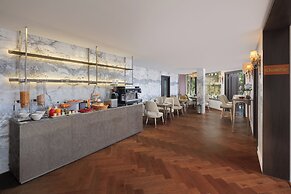 Amaraya by Larisa Nanital