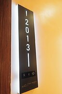 The Manor Hotel by Luckzi