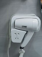 The Manor Hotel by Luckzi