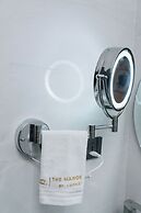 The Manor Hotel by Luckzi