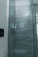 The Manor Hotel by Luckzi