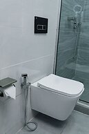 The Manor Hotel by Luckzi