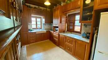 Juliet Suite Studio