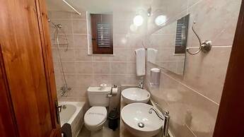 Juliet Suite Studio