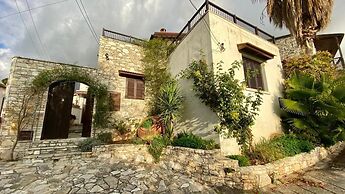 Juliet Suite Studio
