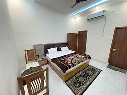 It's Braj Raj Home Stay