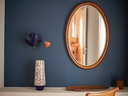 Elegant City Apartment - 250m From Solomos Square