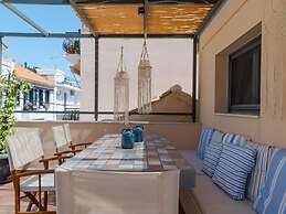 Elegant City Apartment - 250m From Solomos Square