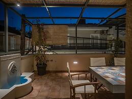 Elegant City Apartment - 250m From Solomos Square