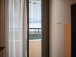 Elegant City Apartment - 250m From Solomos Square