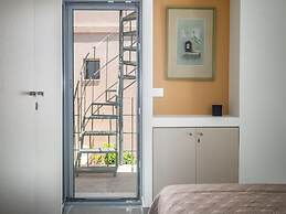 Elegant City Apartment - 250m From Solomos Square