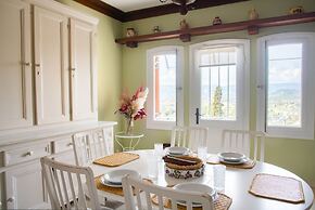 La Belle Villa - Family Retreat Magnificent View