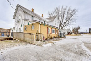 Restaurant On-site: North Freedom Apt w/ Yard!