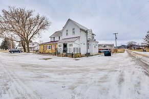 Restaurant On-site: North Freedom Apt w/ Yard!