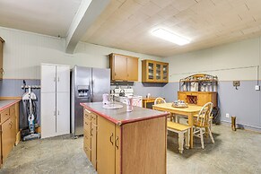 Restaurant On-site: North Freedom Apt w/ Yard!