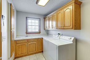 6 Mi to Town: Peaceful Lima Home!