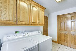 6 Mi to Town: Peaceful Lima Home!