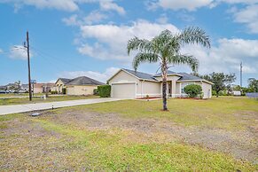 8 Mi to Legoland: Winter Haven Home w/ Lanai!