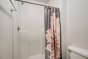 8 Mi to Legoland: Winter Haven Home w/ Lanai!