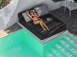 Makarias Traditional Luxury Villas