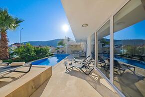 Villa Lumiere 1, Located in the Kızıltaş Area of Kalkan, 8 Guests