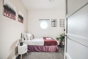 Sleeps7-pet&familyfriendly With Parking