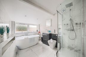 Sleeps7-pet&familyfriendly With Parking