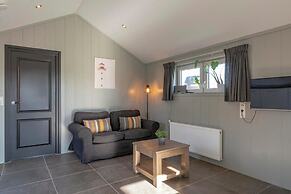 Romantic Holiday Home in Groote Keeten