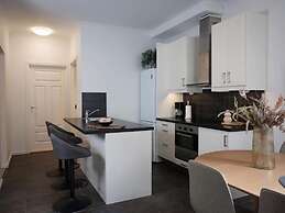 In the Heart of Brosundet! Fully Equipped 3 Bed Room Ap