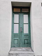 In the Heart of Brosundet! Fully Equipped 3 Bed Room Ap