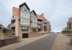 Apartment in De Panne Near the Beach