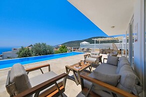 Villa Lumiere 2 Luxurious 4 bed Villa in Kiziltas Kalkan With sea View