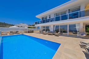 Villa Lumiere 2 Luxurious 4 bed Villa in Kiziltas Kalkan With sea View