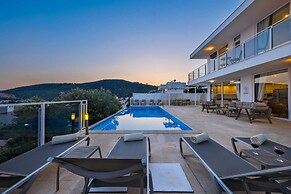 Villa Lumiere 2 Luxurious 4 bed Villa in Kiziltas Kalkan With sea View