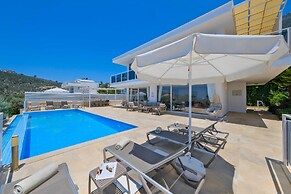 Villa Lumiere 2 Luxurious 4 bed Villa in Kiziltas Kalkan With sea View