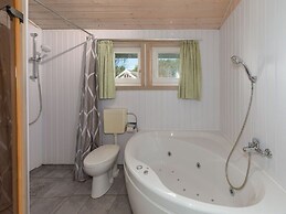 Ferienhaus mit Sauna im Ferienpark Mirow