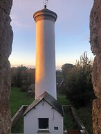 Sous Le Phare