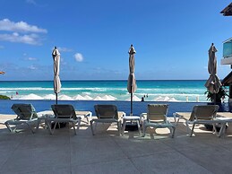 Ocean Dreams by Andiani Travel