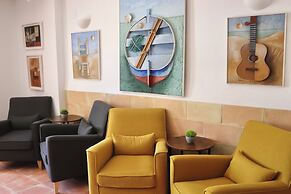 La Plaza Hostal