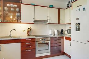 IVIS Home By HR Madeira