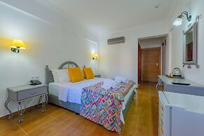 Mia Suites Hotel & Spa