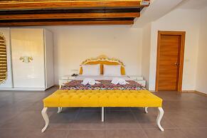 Mia Suites Hotel & Spa