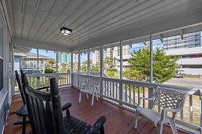 Clodhopper in Garden City