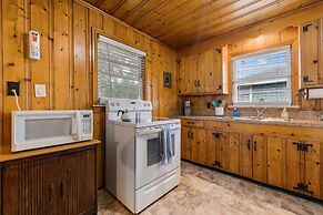 Clodhopper in Garden City