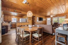 Clodhopper in Garden City