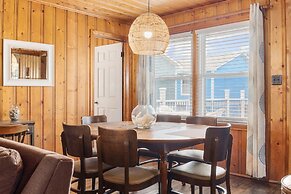 Clodhopper in Garden City